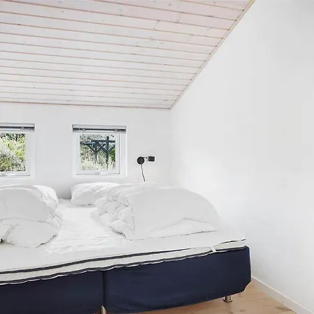 Bl747-saltum-graabakken-7 Nyaraló *